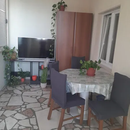 Apartment Luka *